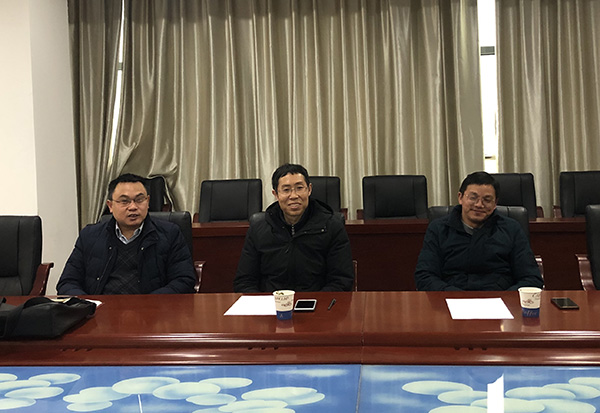 安徽工业大学郑诗程教授一行来德阳电机厂进行技术领导。